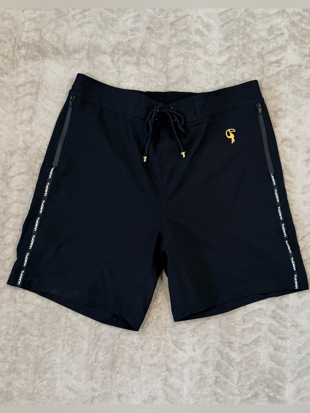 Tucann Mens XL Swim Trunks Black Lined Board Shorts Resortwear Beachwear GOLD